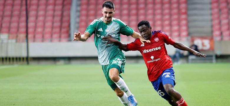 UEFA reaguje na skandal w Debreczynie. Stawia zarzuty Izraelczykom i Polakom