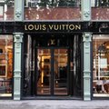 Żel do dezynfekcji będzie produkować nawet właściciel marki Louis Vuitton