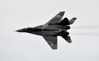 Ten polski myśliwiec poleciał na wojnę. Atakuje rosyjskimi rakietami