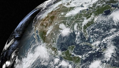 Hurricane Lorena makes landfall at Mexico's Los Cabos resort