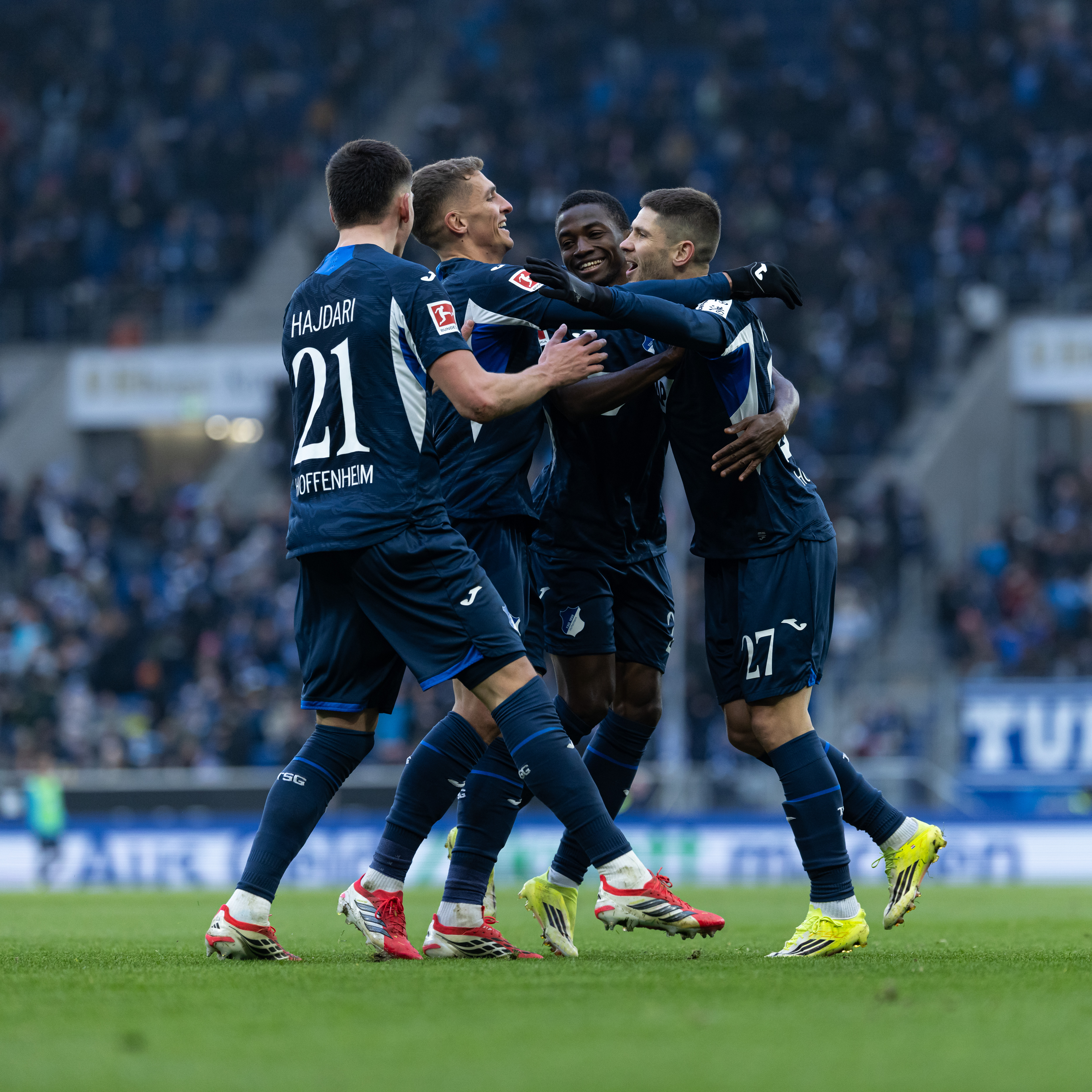 Hoffenheim bat Berlin 3-1 et rejoint Dortmund à la 2e place