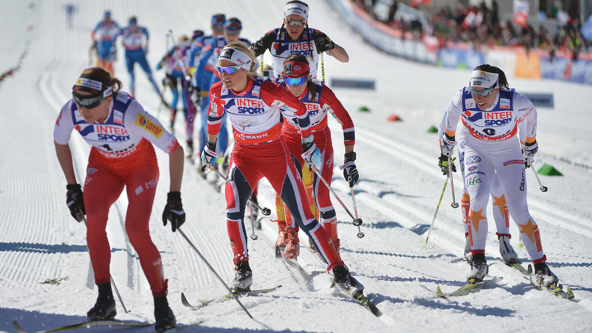 W ostatnim swoim starcie w mistrzostwach świata w Val di Fiemme Justyna Kowalczyk zdobyła srebrny medal w biegu na 30 kilometrów stylem klasycznym. Wygrała wielka Norweżka Marit Bjoergen, która zdobyła czwarte złoto w Val di Fiemme. Trzecia była inna Norweżka, Therese Johaug.