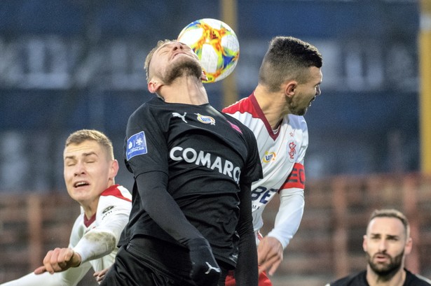 Ekstraklasa: ŁKS przełamał się na "Pasach". Cracovia zmarnowała szansę na fotel lidera