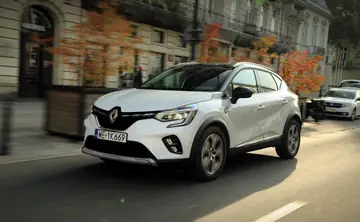 RENAULT Captur Intens EDC Aut. 1.2 Tce 118KM 87KW