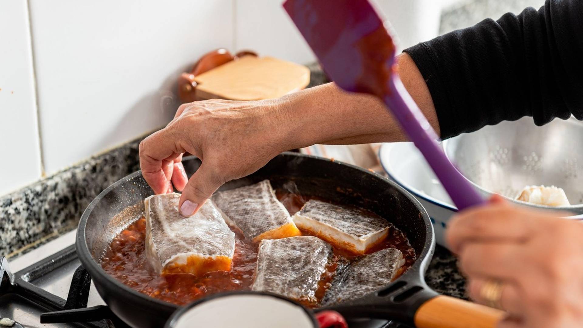 Ispecite ribu bez kostiju, a da uopšte ne morate da ih vadite - ovaj trik je spas za domaćice