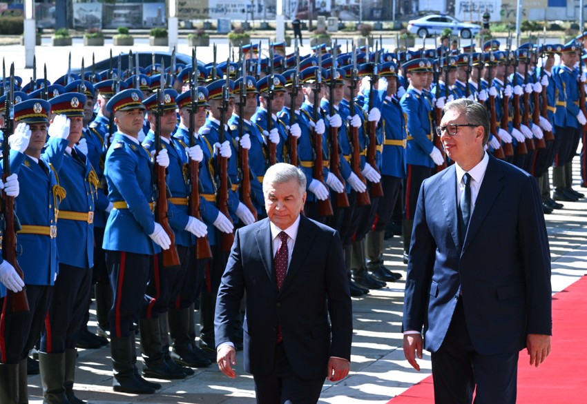 Predsednik Srbije Aleksandar Vučić dočekao je predsednika Republike Uzbekistan Šavkata Mirzijojeva