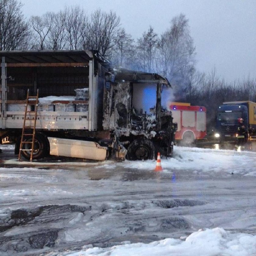 TIR spłonął w podpoznańskich Gądkach