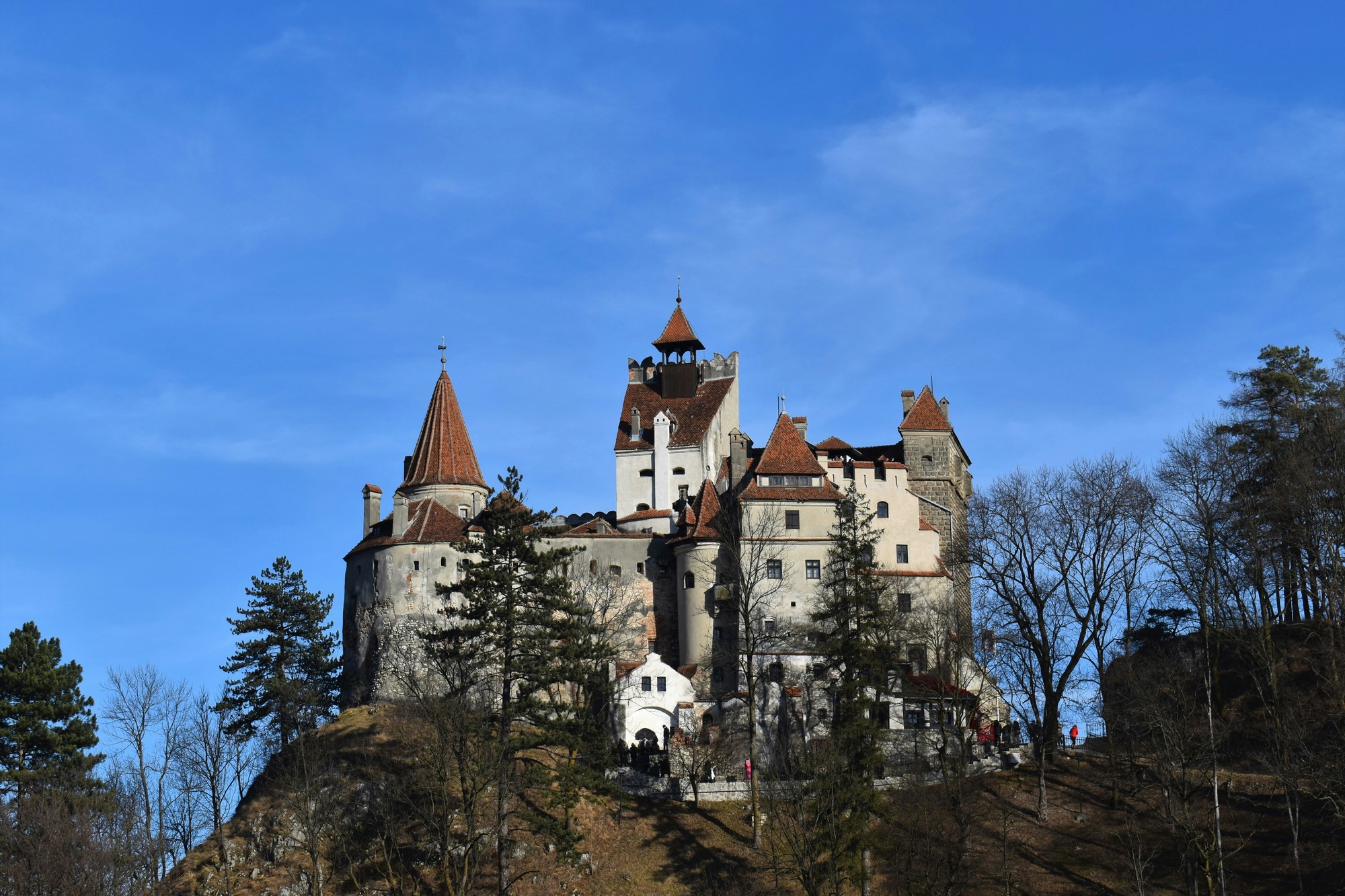 Tajomný zámok v srdci Transylvánie je dodnes spájaný s legendou o grófovi Draculovi.