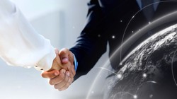 Będą zatrudniać czy zwalniać? Firmy wskazały [BADANIE]