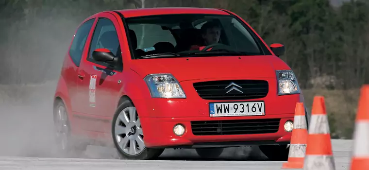 Citroen C2 VTS (2004-10) – często paskudnie trzeszczy wnętrze, bardzo twarde zawieszenie