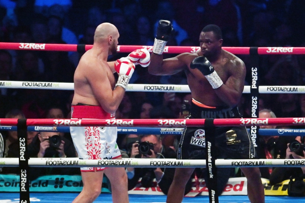Tyson Fury (L) i Dillian Whyte (P)