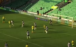 Koszmarne pudło i gol Płachety. Debiut Jóźwiaka na zapleczu Premier League [WIDEO]