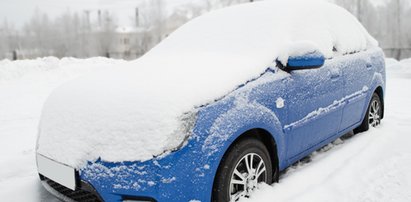 Oto jak odśnieżyć szyby w kilka sekund! Prosty trik, dzięki któremu zaoszczędzisz mnóstwo czasu