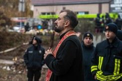 Mała Amelia zabita w rosyjskim nalocie. Poruszające słowa księdza: zginęła w objęciach mamy, spłonęły