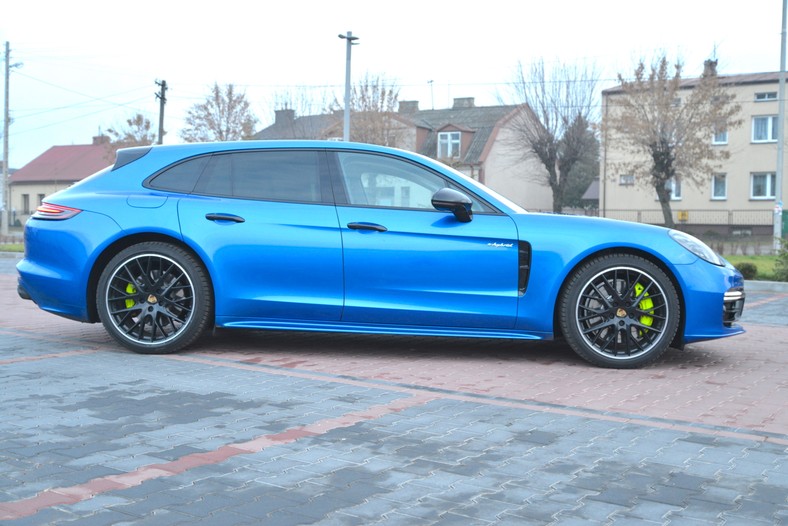 Porsche Panamera 4 EHybrid Sport Turismo limuzyna pod