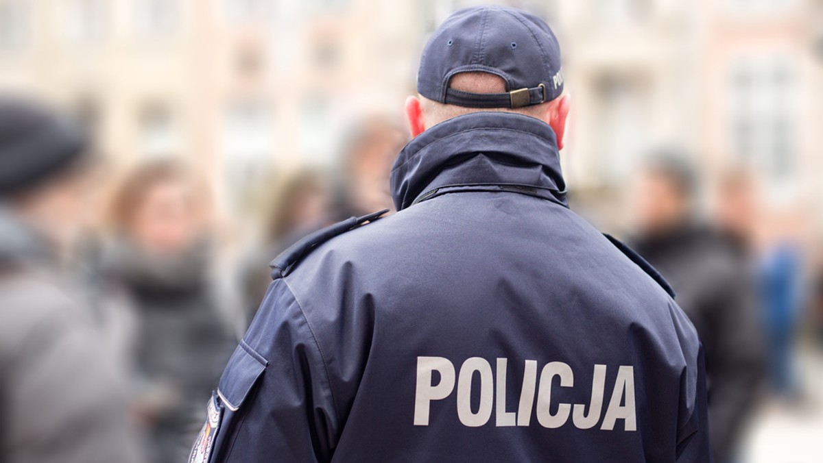 Zielonogórscy policjanci uratowali wczoraj życie dwóm osobom. Funkcjonariusze z Komendy Miejskiej Policji uratowali zaginioną kobietę i mężczyznę, który groził, że popełni samobójstwo.