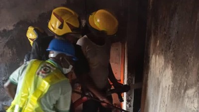 Firefighters rescue 7 from collapsed wall in Kano. [PM News]