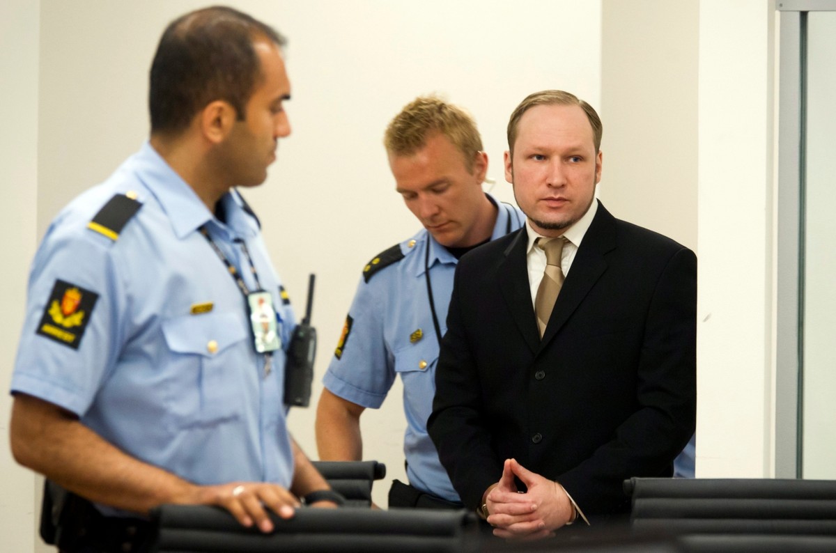 Anders Behring Breivik na sali sądowej w Oslo