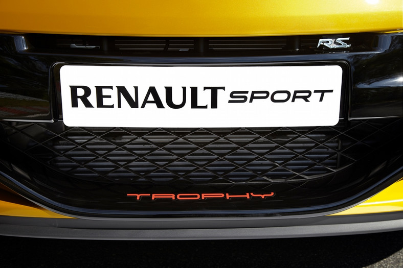 Megane RS 265 Trophy - Najszybsze drogowe Renault