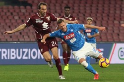 Liga włoska: Remis drużyny Milika i Zielińskiego, porażka zespołu Bereszyńskiego i Linettego