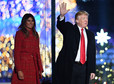 Melania Trump i Donald Trump zapalili światełka na choince w Waszyngtonie