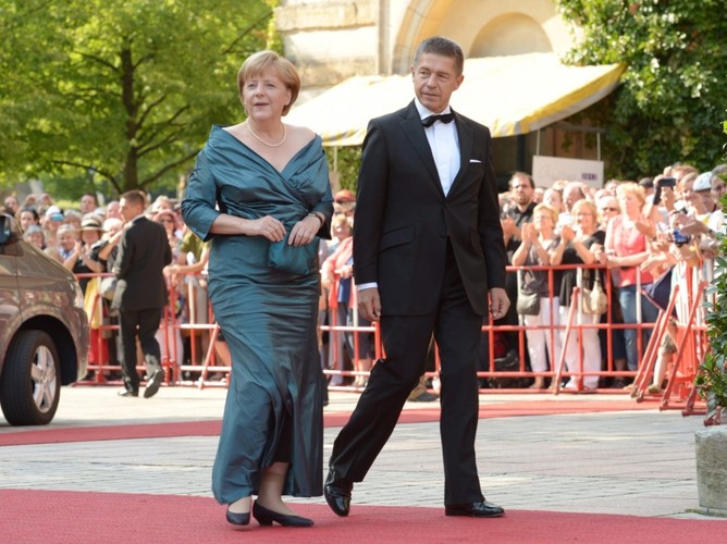 Angela Merkel i Joachim Sauer na Bayeruth Festival 2012