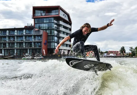 Imponujące tricki, piękne surferki i Martina M. Tak było na WakeGP