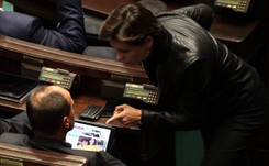 Mucha kontra Kukiz. 'Pierwszy raz ktoś podniósł rękę na moich Synów'