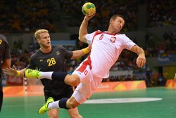 Polscy szczypiorniści zafundowali kibicom kolejny horror. Na szczęście ze zwycięskim zakończeniem