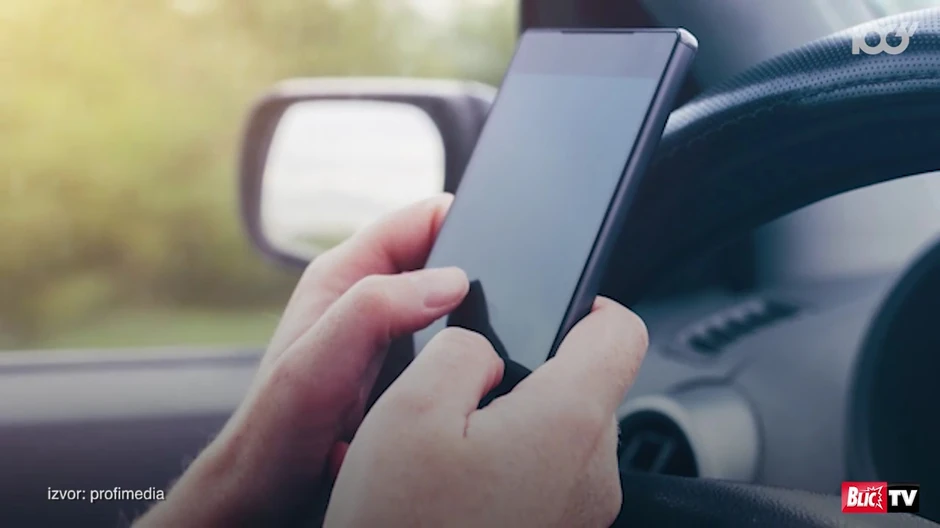 Korišćenje telefona tokom vožnje