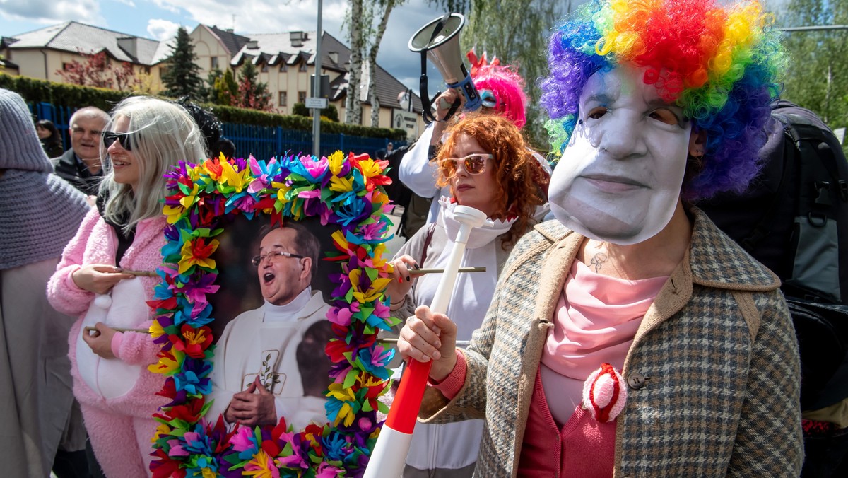 TORUŃ MANIFESTACJA CHRYJA POD RADIEM MARYJA