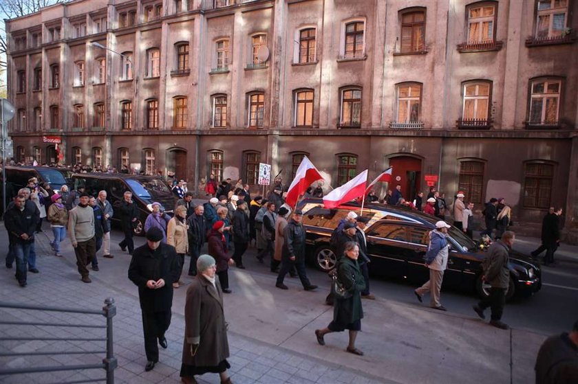 Politycy w żałobie. Zdjęcia z pogrzebu Marka Rosiaka