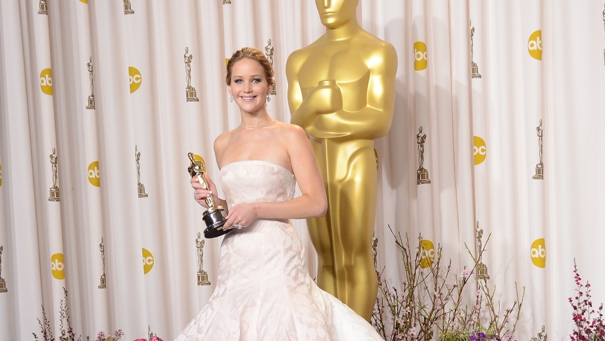 Rodzice Jennifer Lawrence zabrali statuetkę Oscara córki do swojego domu w Kentucky. Obawiali się bowiem, że cenne trofeum może zginąć.