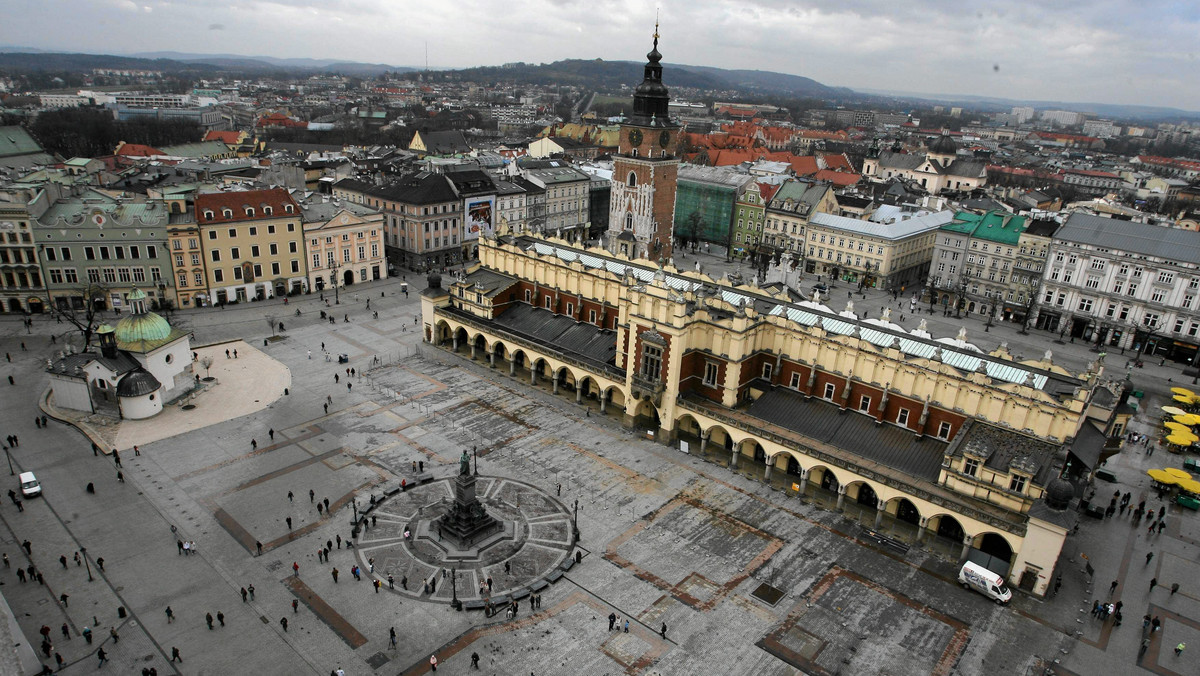 Ukraina, Wietnam, Armenia i Chiny - z tych krajów najczęściej przyjeżdżają cudzoziemcy do Małopolski. Jak wynika z danych Urzędu Wojewódzkiego - z roku na rok coraz więcej cudzoziemców przyjeżdża do naszego województwa - informuje "Radio Kraków".