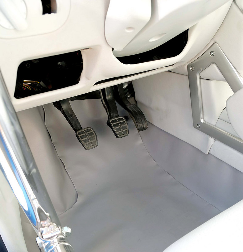 Garaż tunera: VW Lupo – wózek Papy Smerfa