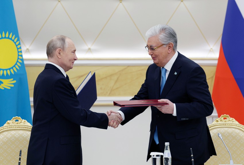 Vladimir Putin i Kasim Žomart Tokajev u Astani 27. novembra