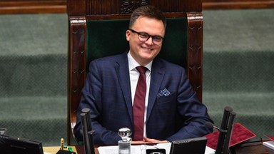 Szymon Hołownia zdradza, co zrobi ze srebrnym przyciskiem. "Taki jest wstępny plan"