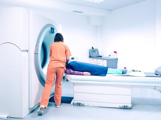 Kada pacijenti imaju neki složeniji zdravstveni problem, lekari ih obično pošalju na snimanje na magnetnu rezonancu jer je ova metoda neprikosnoveni dijagnostičar u savremenoj medicini, a evo i zašto