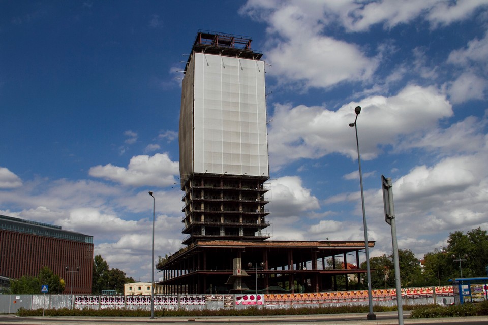 Tak obecnie wygląda krakowski "szkieletor"