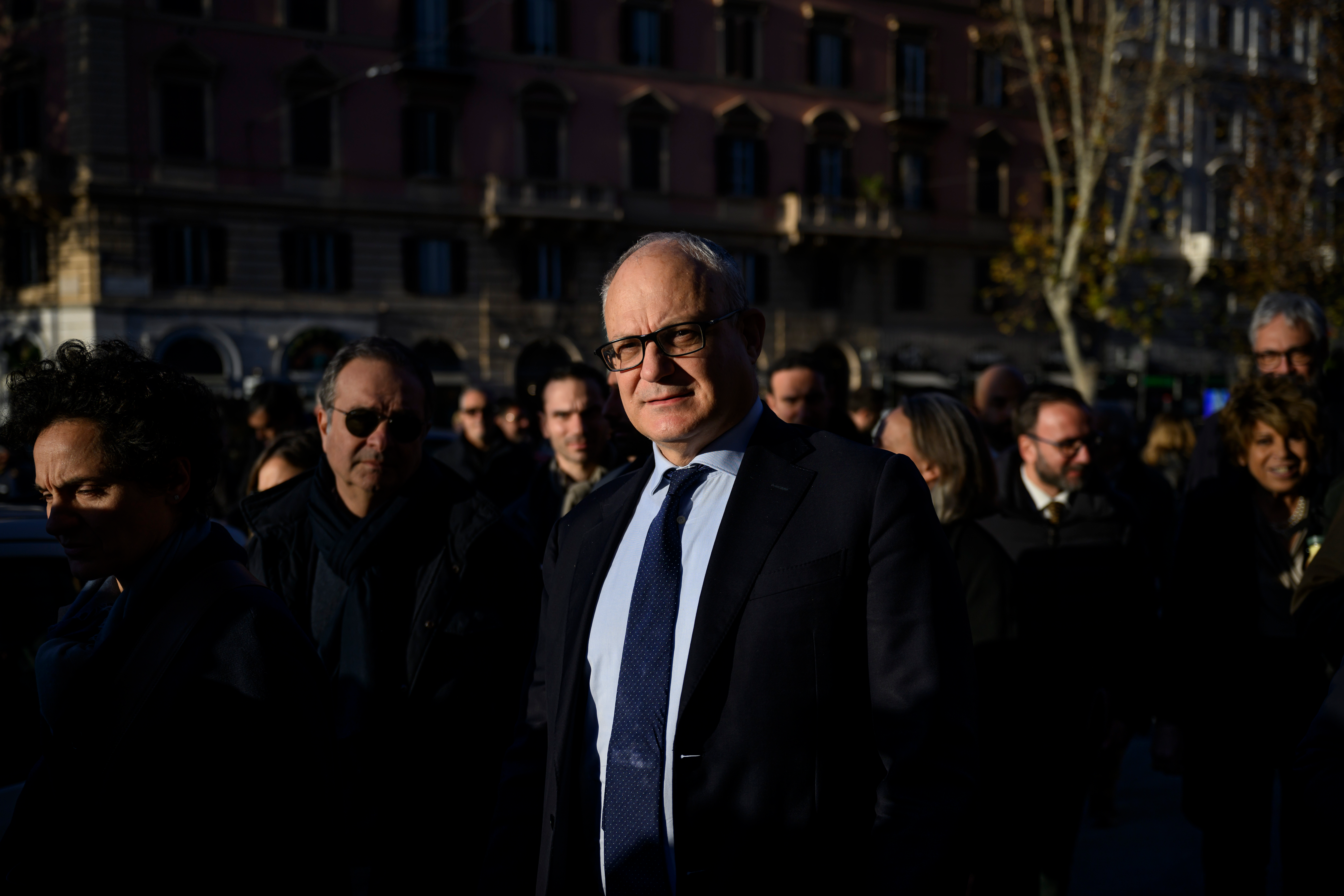 Roma: 33 nuovi defibrillatori consegnati ai taxi