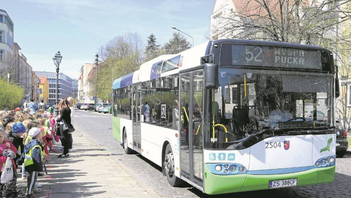 W związku z zakończeniem wakacji wprowadzone zostaną niezwiązane z uruchomieniem Szczecińskiego Szybkiego Tramwaju zmiany w funkcjonowaniu komunikacji miejskiej na liniach autobusowych i tramwajowych.