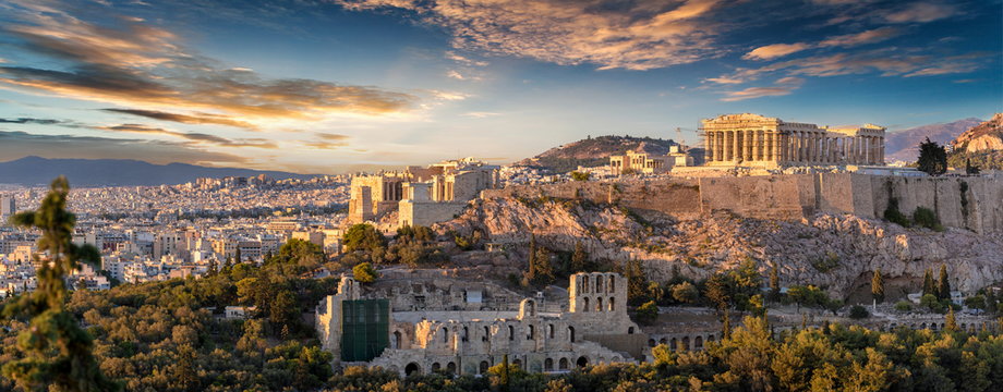 Ateny to jeden z najpopularniejszych kierunków w Grecji