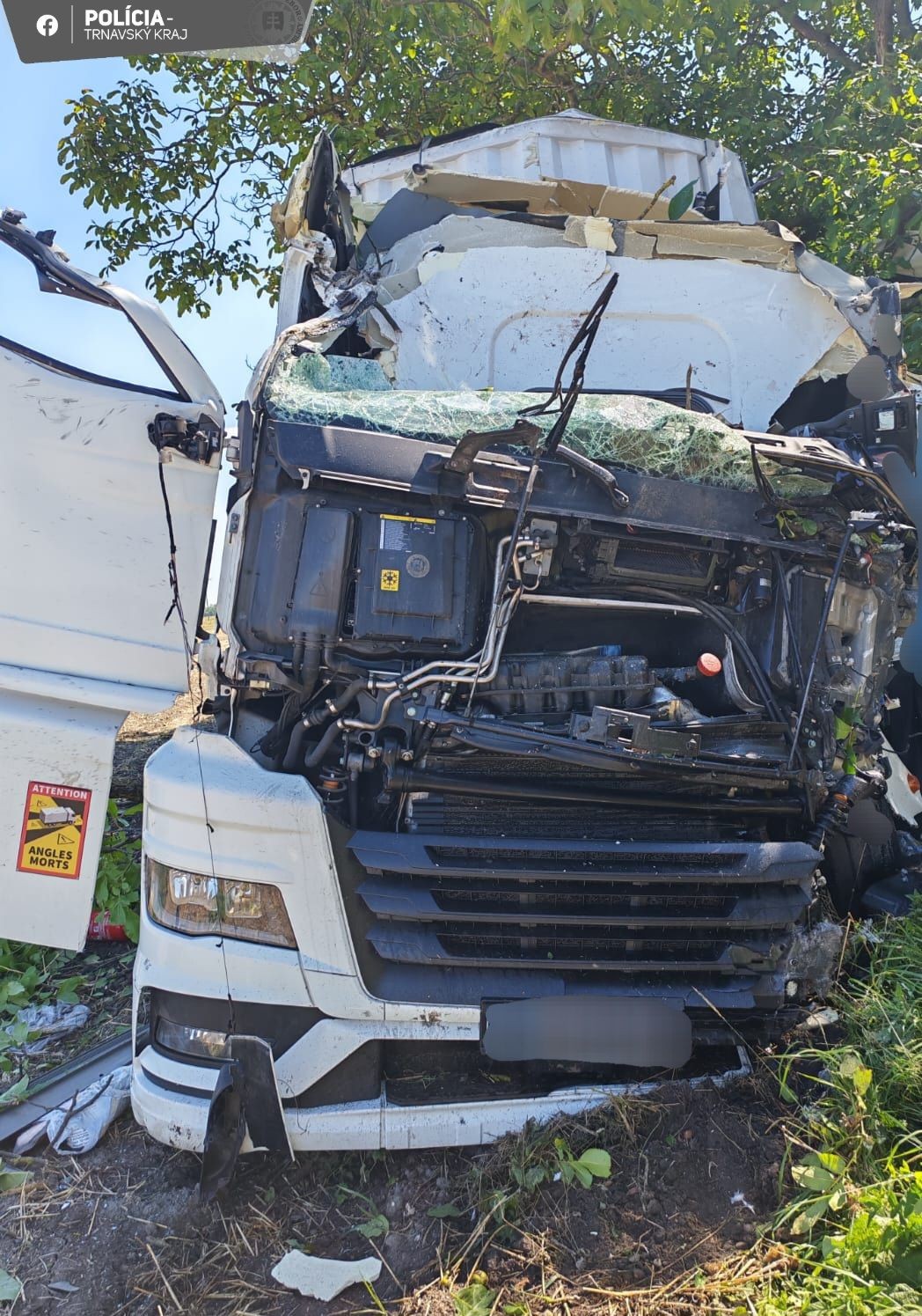 Smrteľná nehoda nákladného vozidla v Dolnom Bare.
