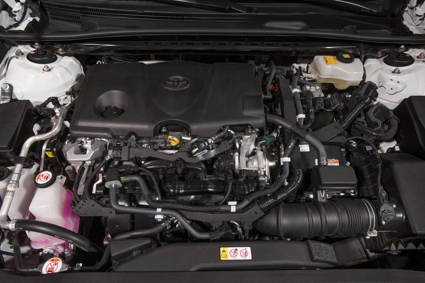Nowa Toyota Camry opis i dane techniczne