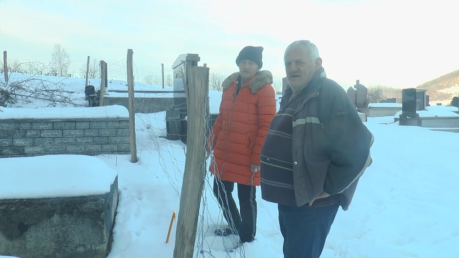 Pokojnici u Lučanima kao da su u izolaciji 