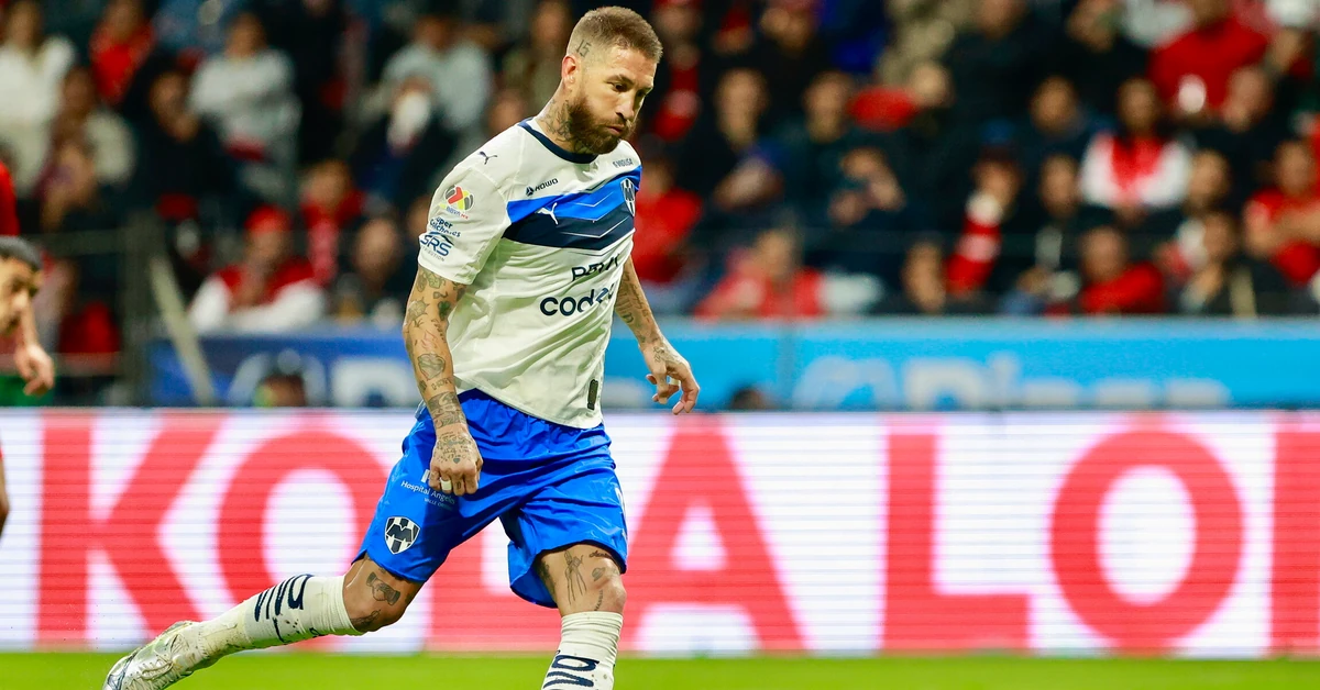 Sergio Ramos chciał ośmieszyć bramkarza. Sam się skompromitował