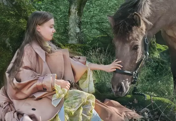 Greta Thunberg i koń na okładce "Vogue". Aktywistka skrytykowała przemysł odzieżowy