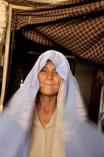 AFGHANISTAN-WOMAN-FASHION-BURQA