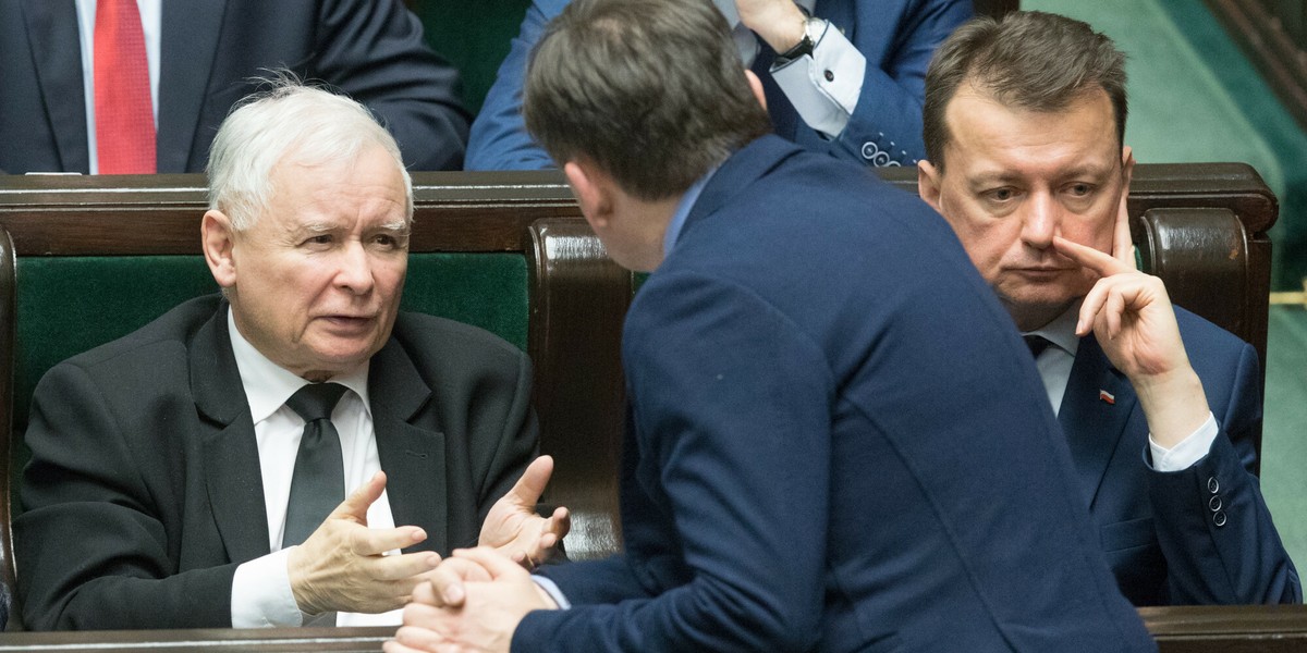 Jarosław Kaczyński rozmawia ze Zbigniewiem Ziobrą