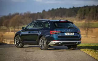 Skoda Superb Scout – to nie jest terenówka, ale co z tego?